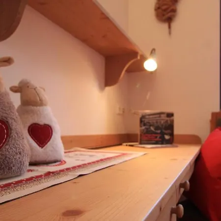 Enzian 14 - Schmuckstück Von *