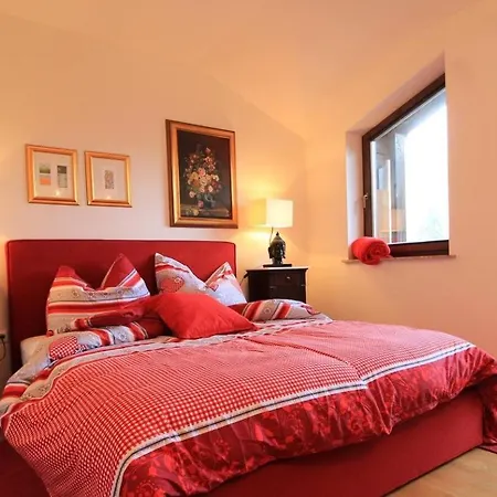 Enzian 14 - Schmuckstueck Von *